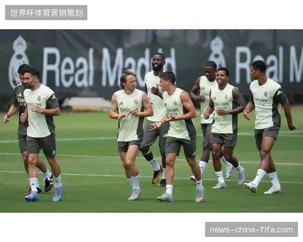德尚最终放弃中场多面手卡马文加，其本赛季在皇马的稳定性下滑是主要原因